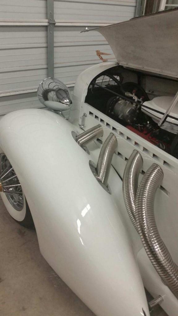 1936 Auburn Boattail Speedster Replica