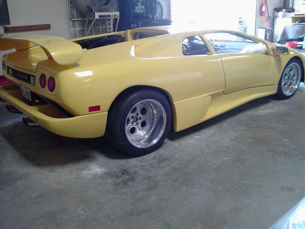 1987 Diablo VT Replica