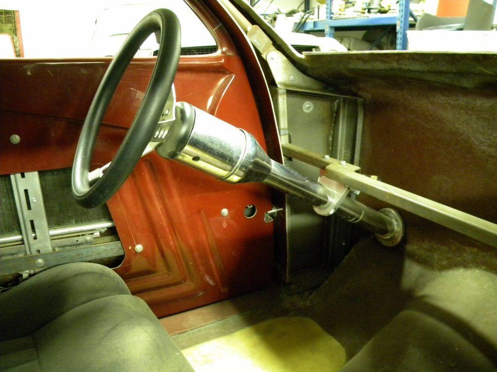 Display car 1937 Replica kit Wild Rides Ford