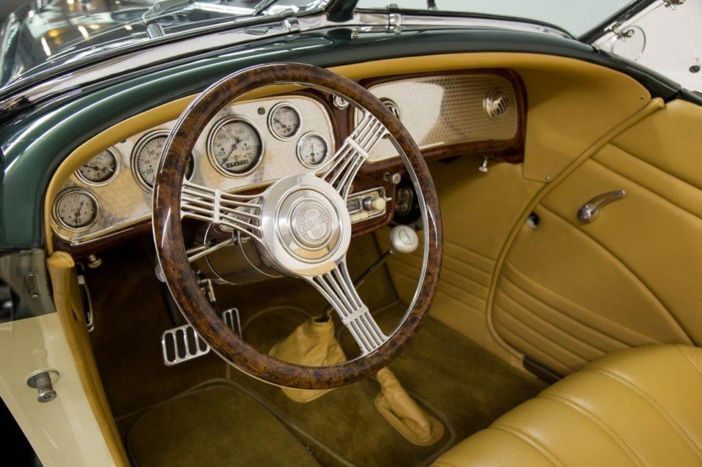 mint 1936 Auburn Speedster Replica