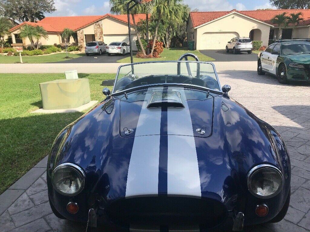 extremely fast 1965 Shelby Cobra MKIII Replica