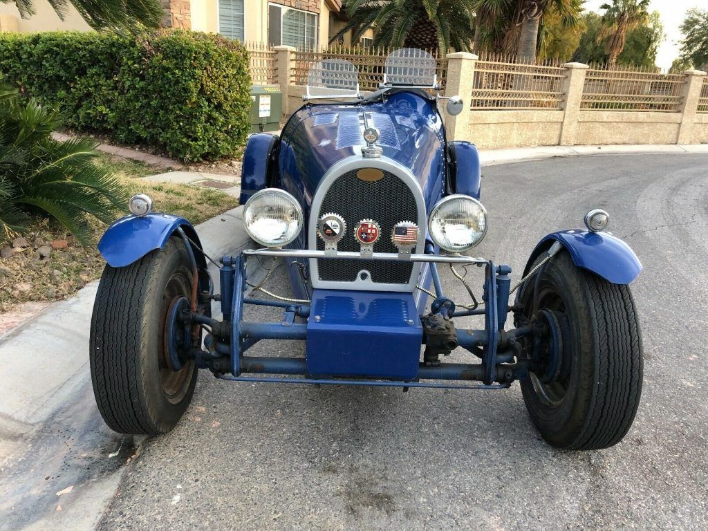 nice 1927 Bugatti R35 replica
