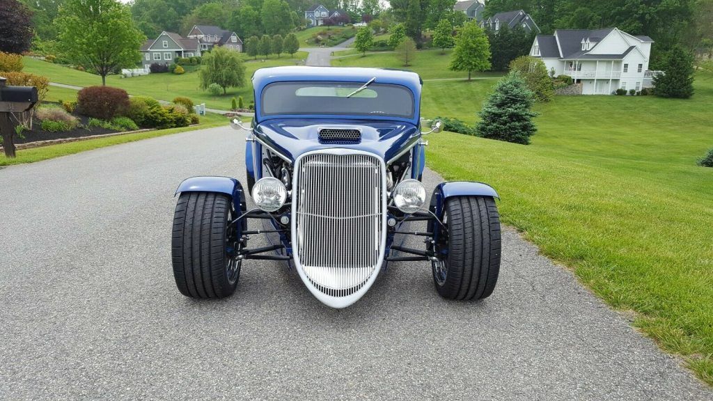 well built 1933 Ford hot rod replica