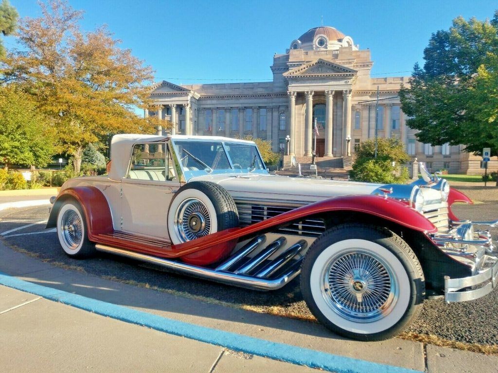 retro 1929 Cord Custom replica