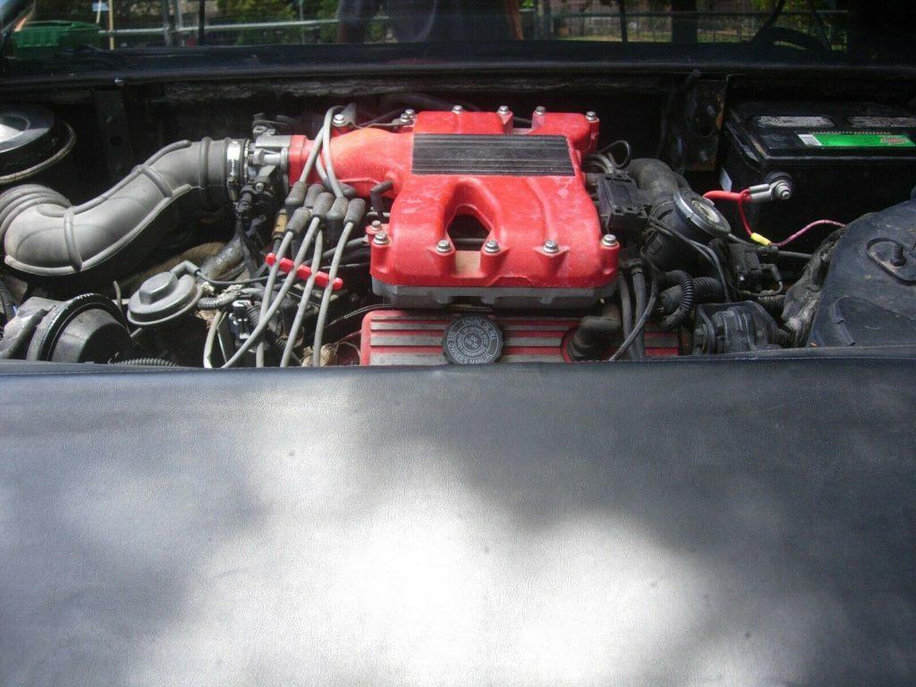 minor flaws 1986 Ferrari F40 Replica