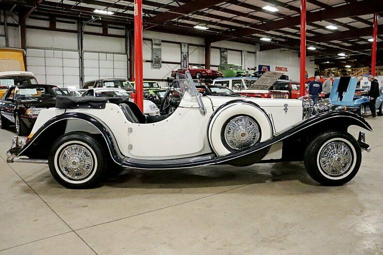 very nice 1939 Jaguar SS100 Replica