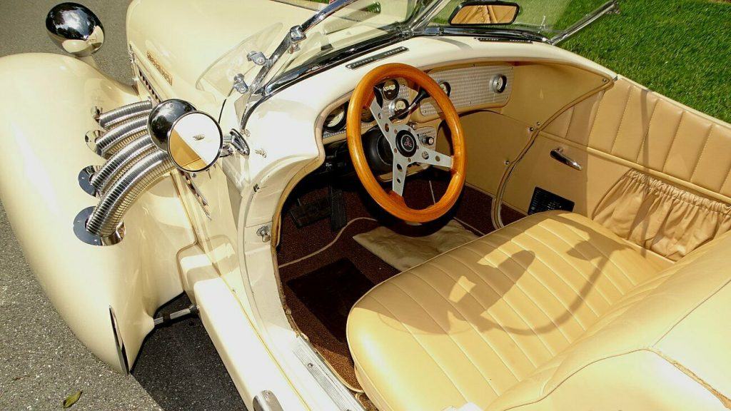 exceptional 1981 1936 Auburn BOAT TAIL Speedster Replica