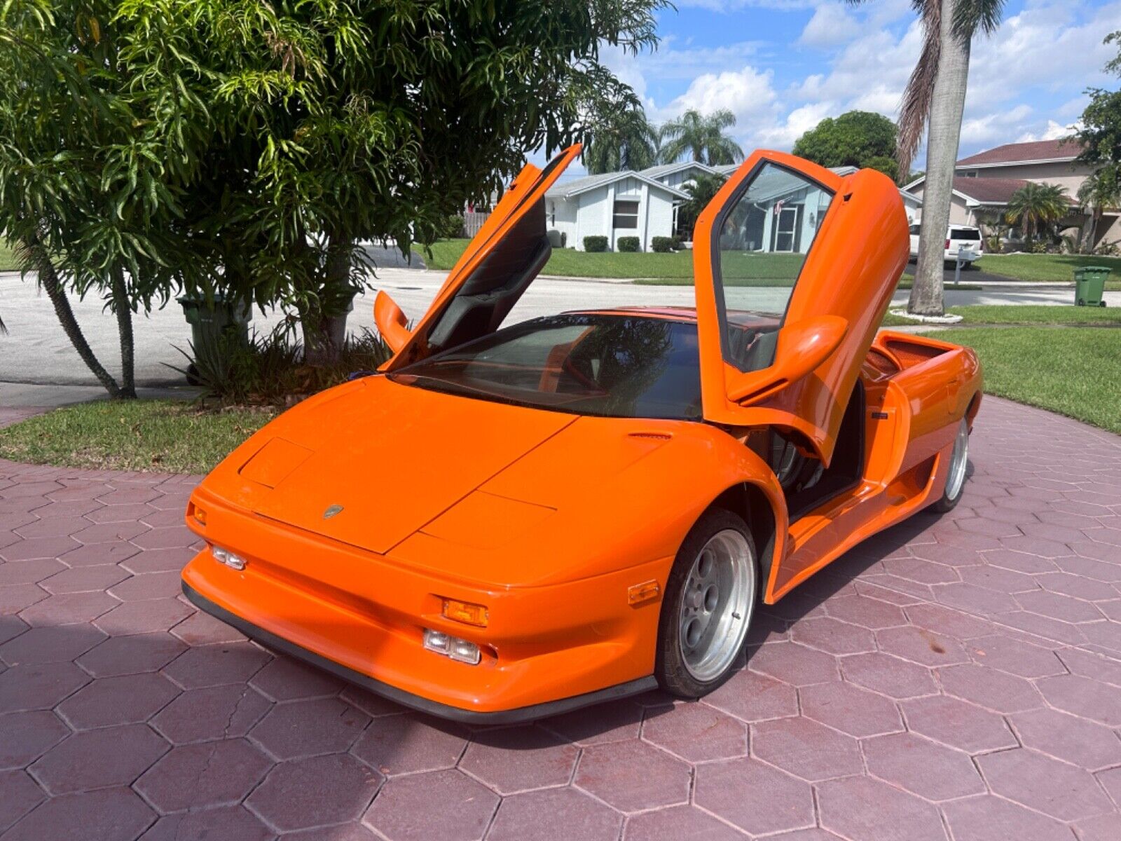 1986 Lamborghini Diablo replica kit car [stretched Fiero] for sale