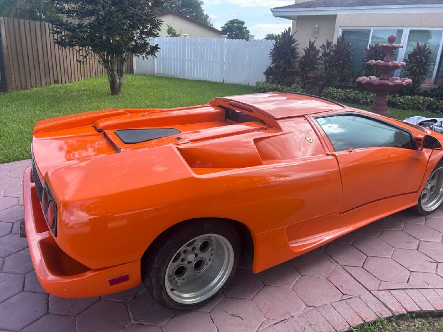 1986 Diablo replica kit car [stretched Fiero] for sale