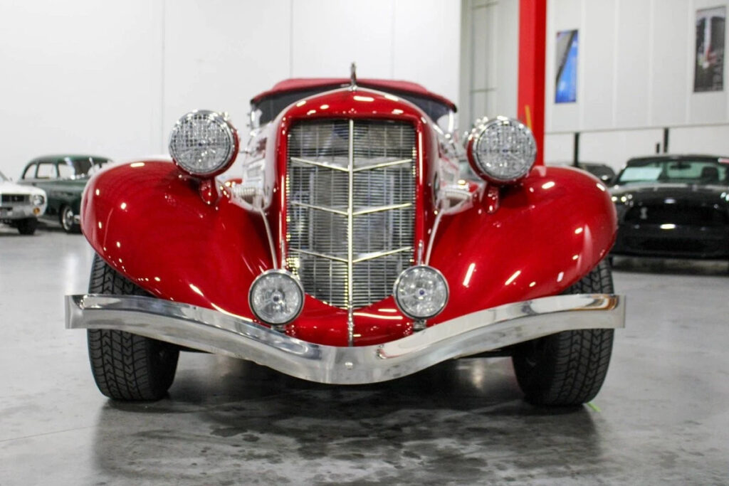 1936 Auburn Boattail Speedster Replica “The Great Gatsby Road Rocket”