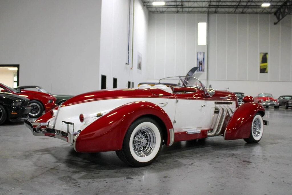 1936 Auburn Boattail Speedster Replica “The Great Gatsby Road Rocket”