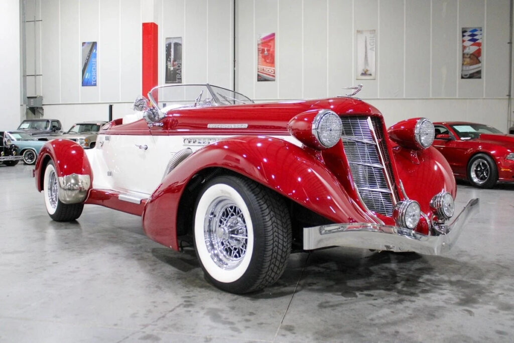 1936 Auburn Boattail Speedster Replica “The Great Gatsby Road Rocket”