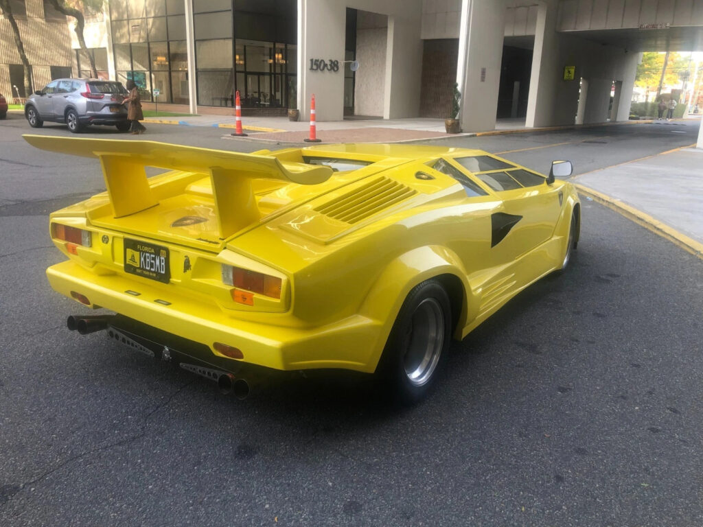 1989 Lamborghini Countach Replica